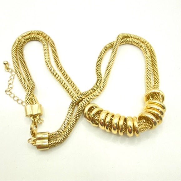 Mesh Chain With Gold Rings Double Strand Statement Necklace - Picture 7 of 9